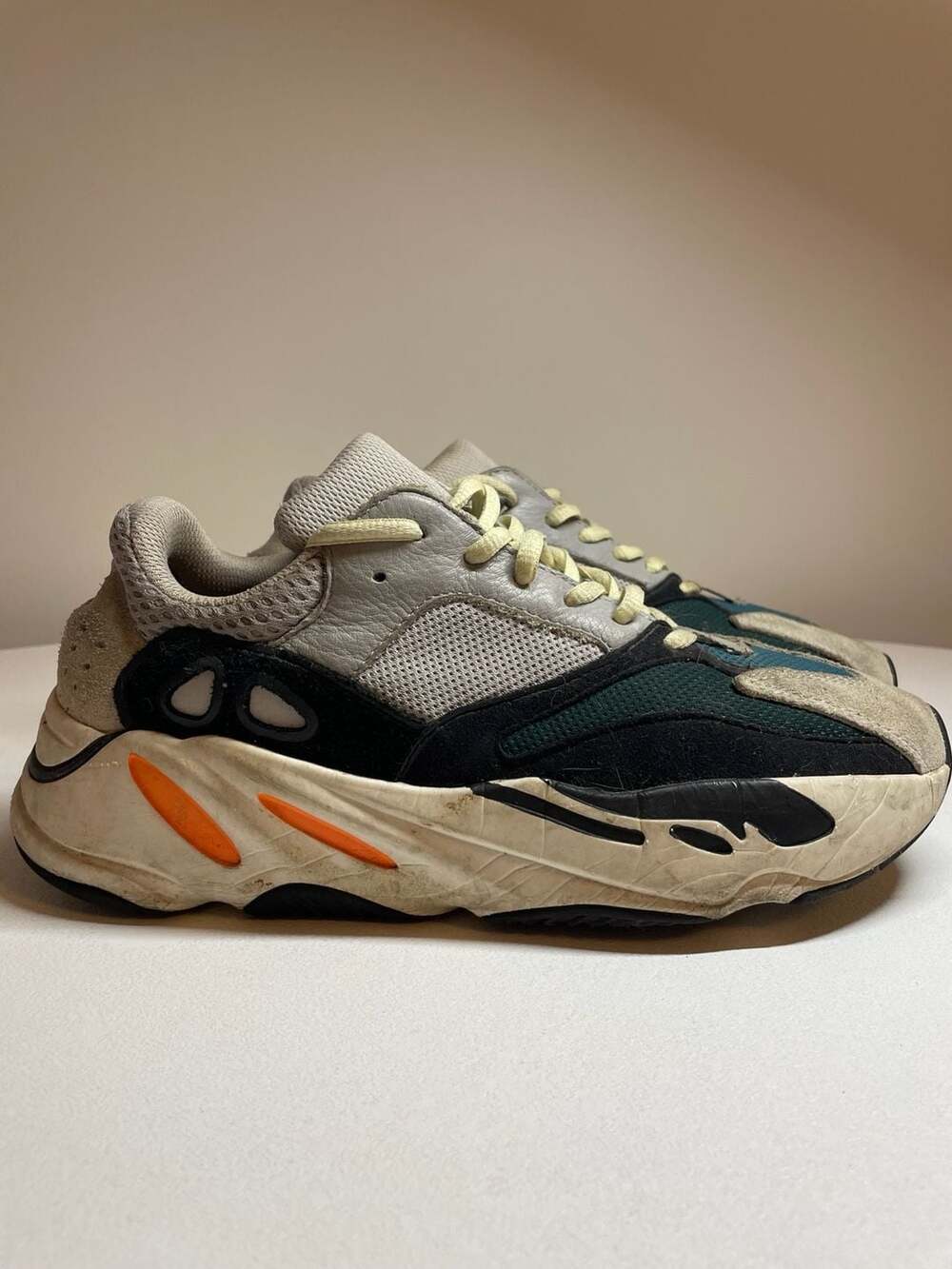 Adidas Yeezy Boost 700 Wave Runner Sneakers Size 7.5